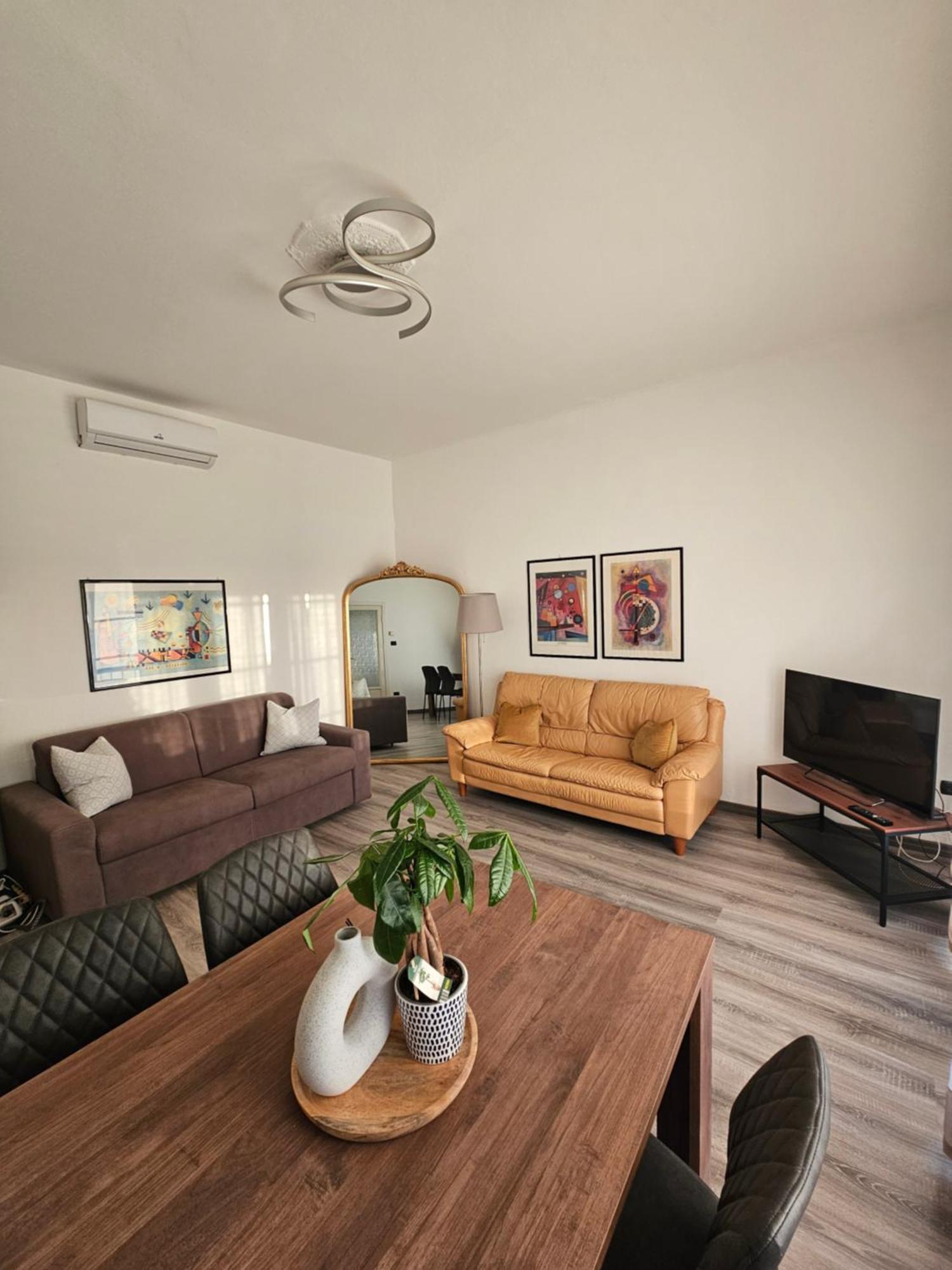 Casa Sara Como Lake Parcheggio Interno Privato تْشيرنوبيو المظهر الخارجي الصورة
