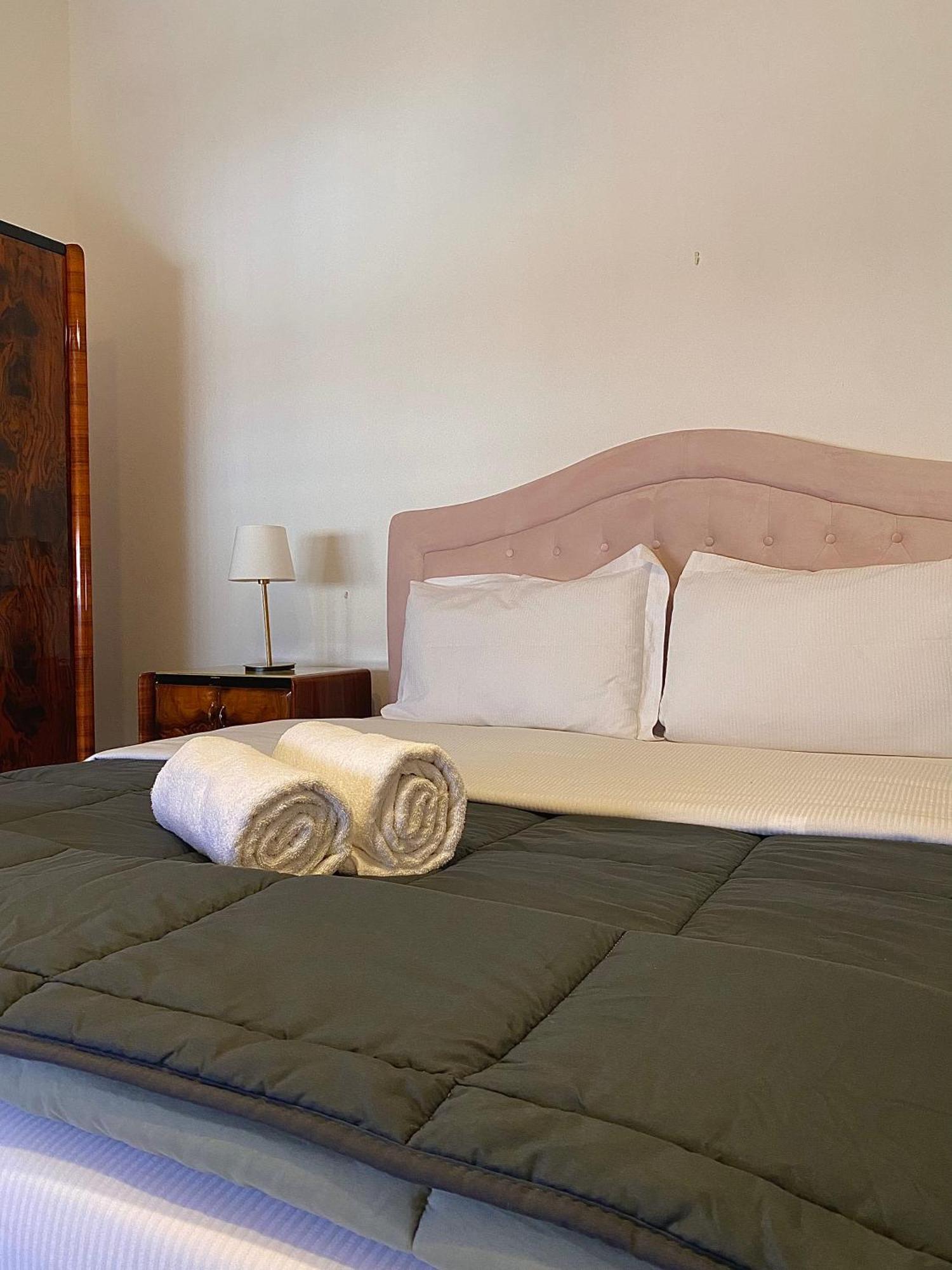 Casa Sara Como Lake Parcheggio Interno Privato تْشيرنوبيو المظهر الخارجي الصورة